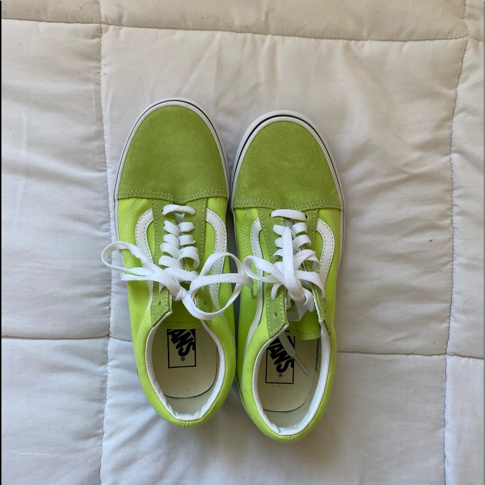 green lace up vans